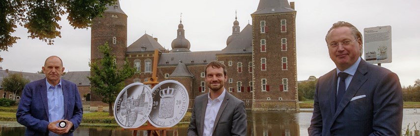 Kasteel Hoensbroek op nieuwe Zilveren Dukaat in serie ‘Nederlandse kastelen’ 